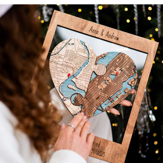 „Два свята се срещат в един“ – Персонализирана 3D дървена карта - Сърце с 2 локации