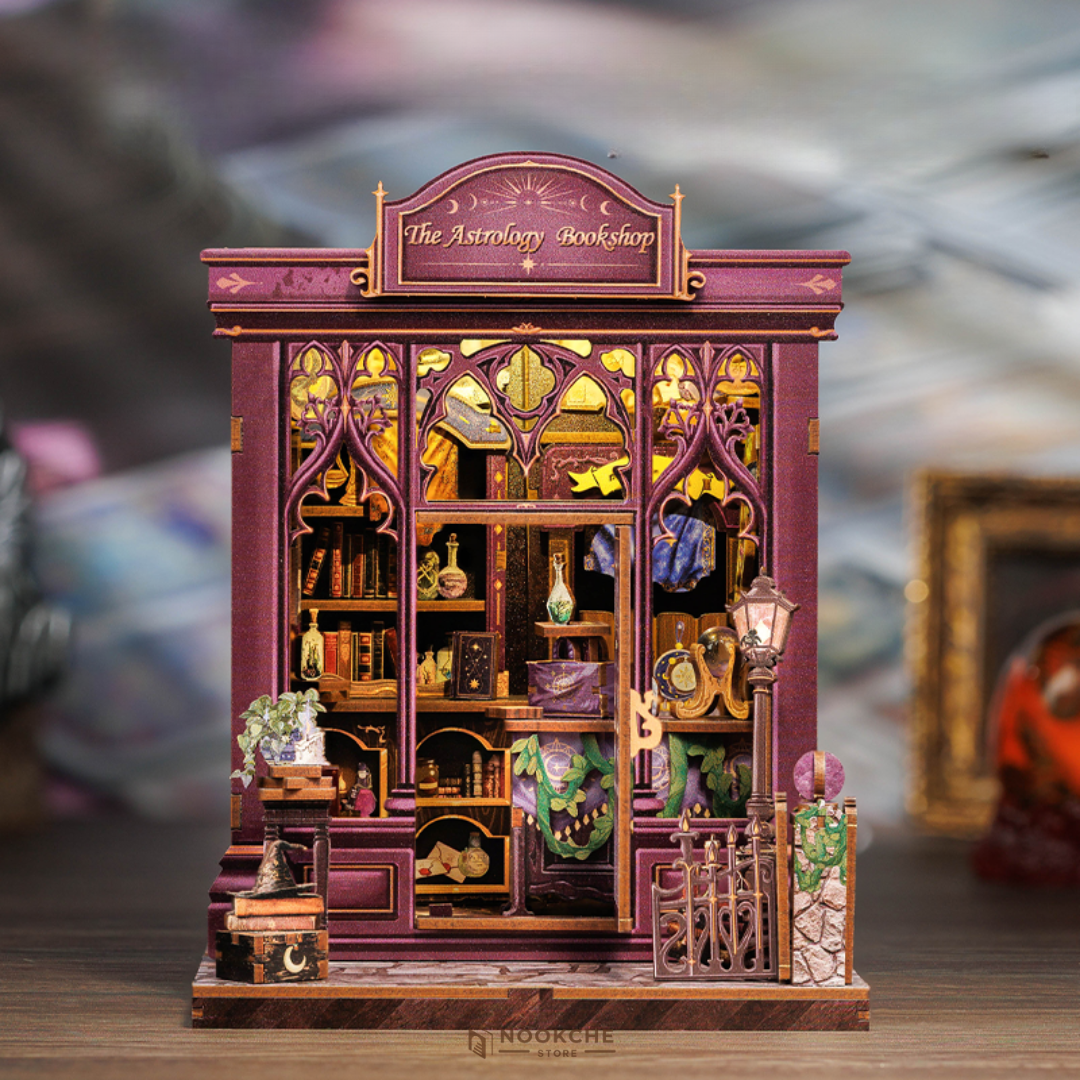 ✨🔮 Зодиакална Kнижарница – Магията на звездите в миниатюра 📚🌌