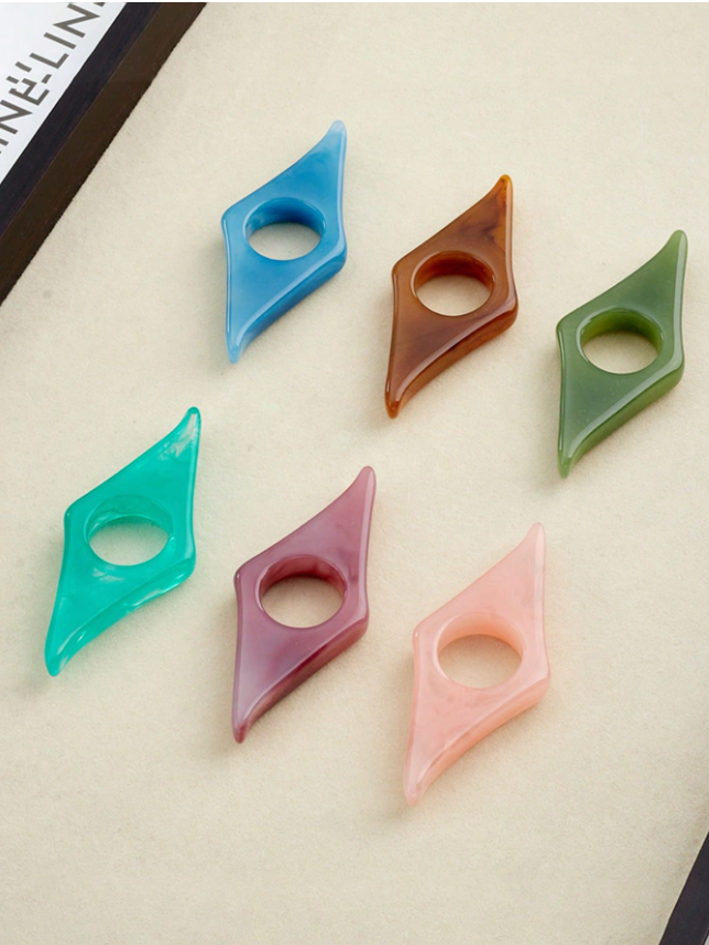 Щипка за книги с палец