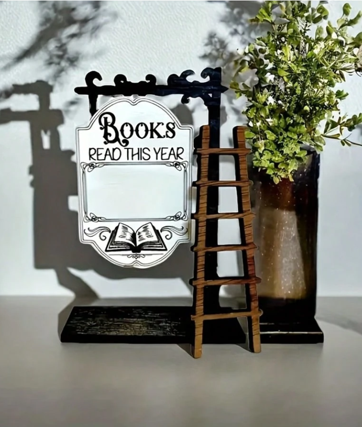 Дървена мини табела "Книги, които прочетох тази година"
