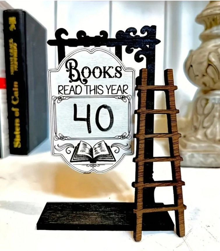 Дървена мини табела "Книги, които прочетох тази година"