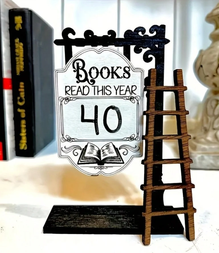 Дървена мини табела "Книги, които прочетох тази година"